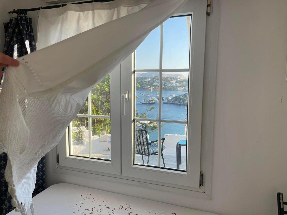 Sweet Home With Two Beds -One Single Room- With Beautiful View! Agia Marina  Bagian luar foto