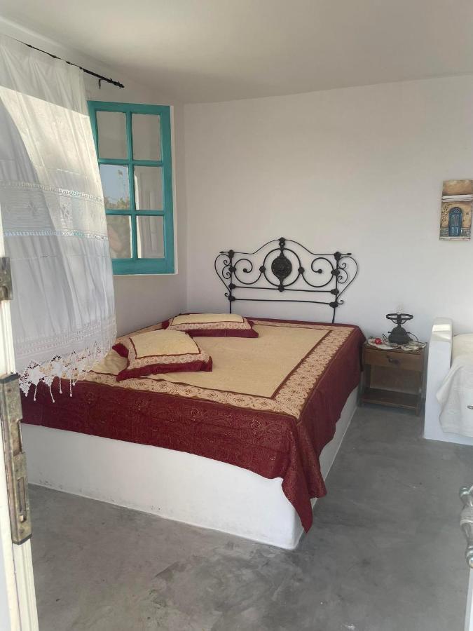 Sweet Home With Two Beds -One Single Room- With Beautiful View! Agia Marina  Bagian luar foto